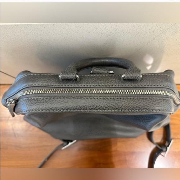 Matt & Nat Vignelli backpack - Picture 8 of 8